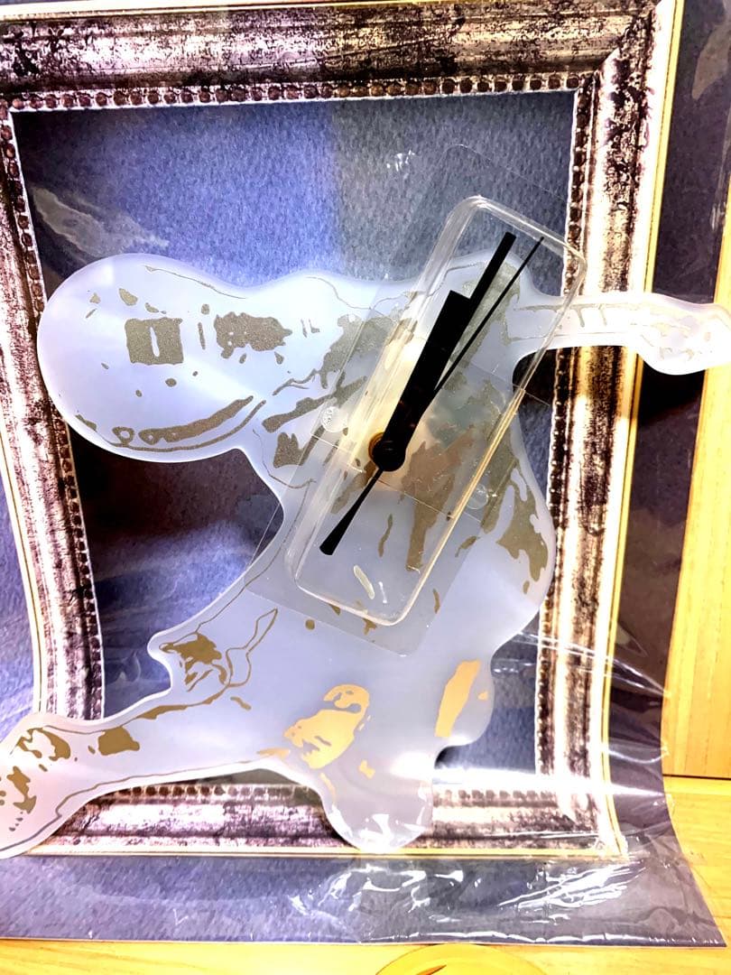 HYDEオンラインガチャ アクリル時計