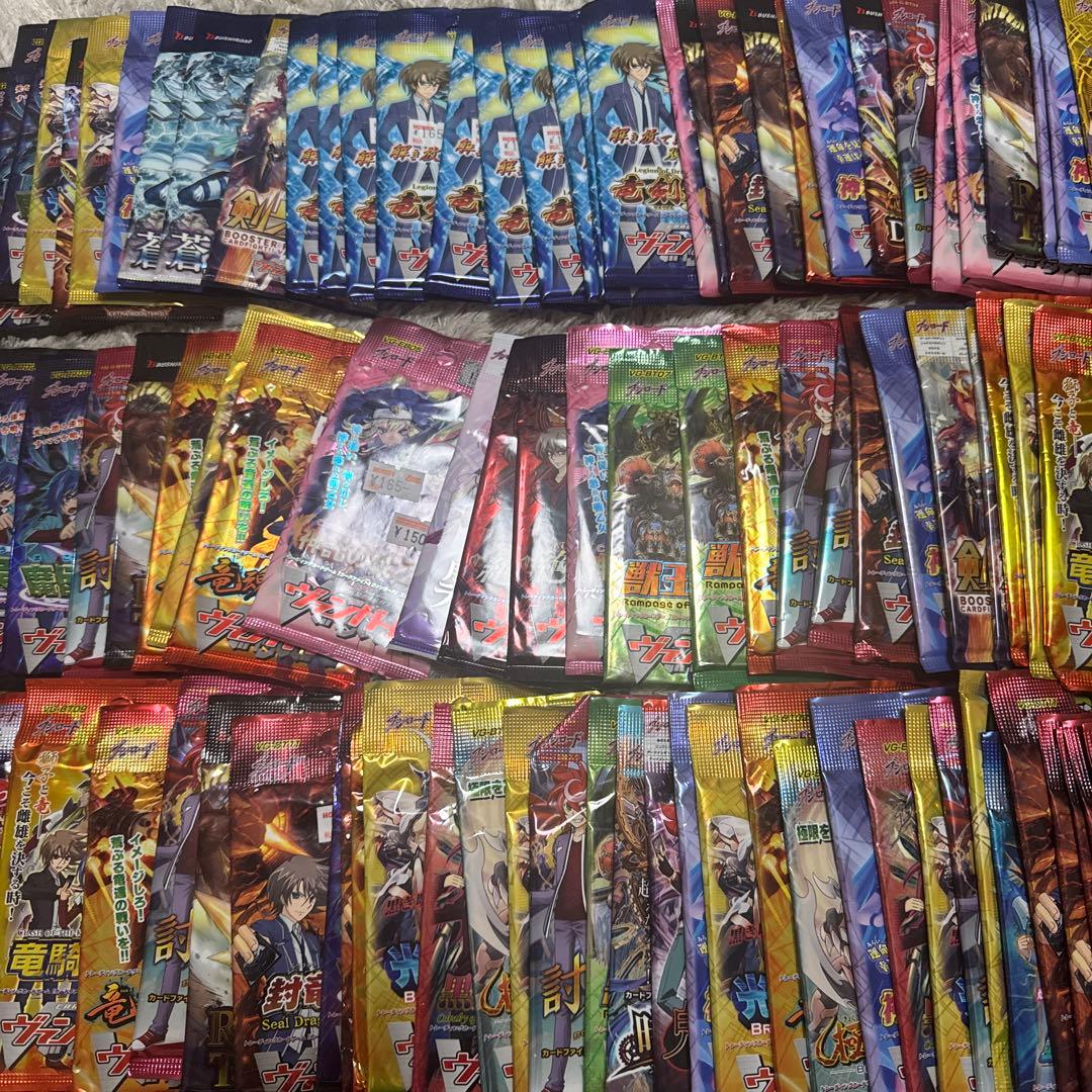 ヴァンガード　300パック　まとめ売り【4239