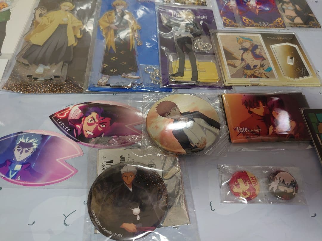 ★　Fate　FGO グッズセット　アクスタ　ラバスト　缶バッジ　ギルガメッシュ
