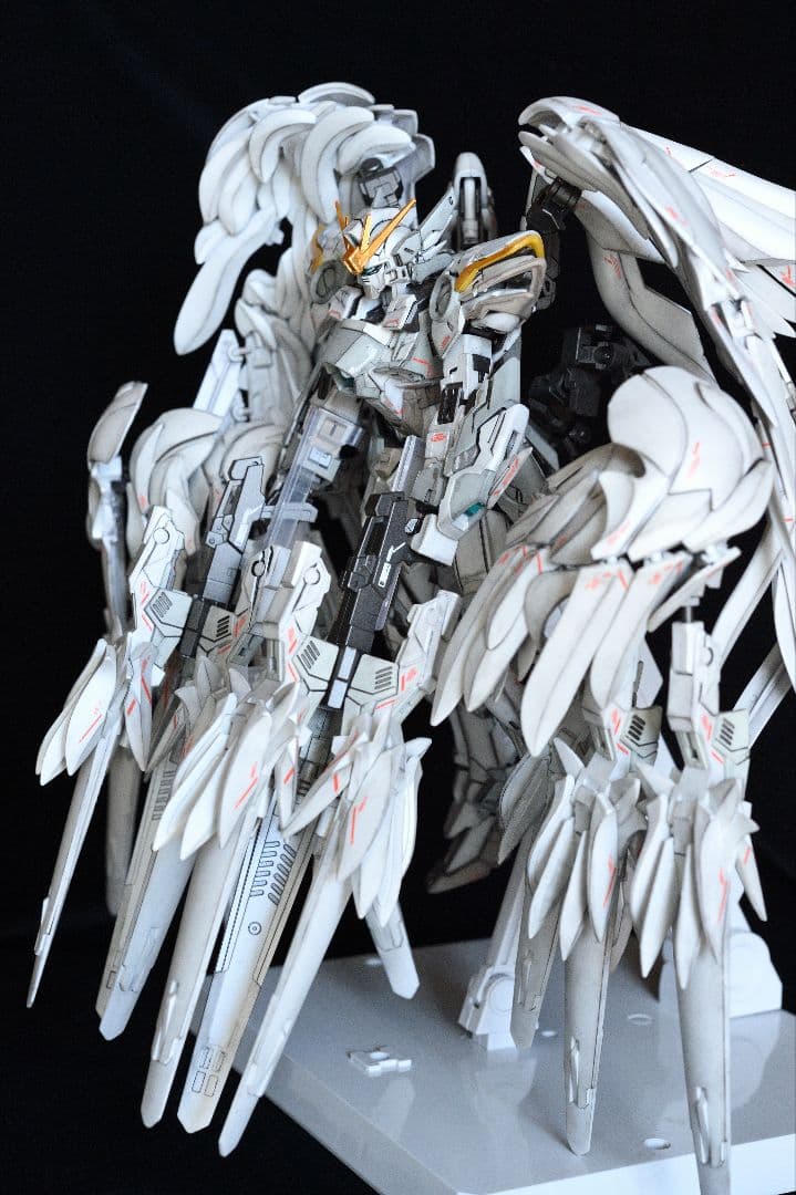プラモデル日本未発売ウイングガンダムスノーホワイトプレリュード「白雪姫」