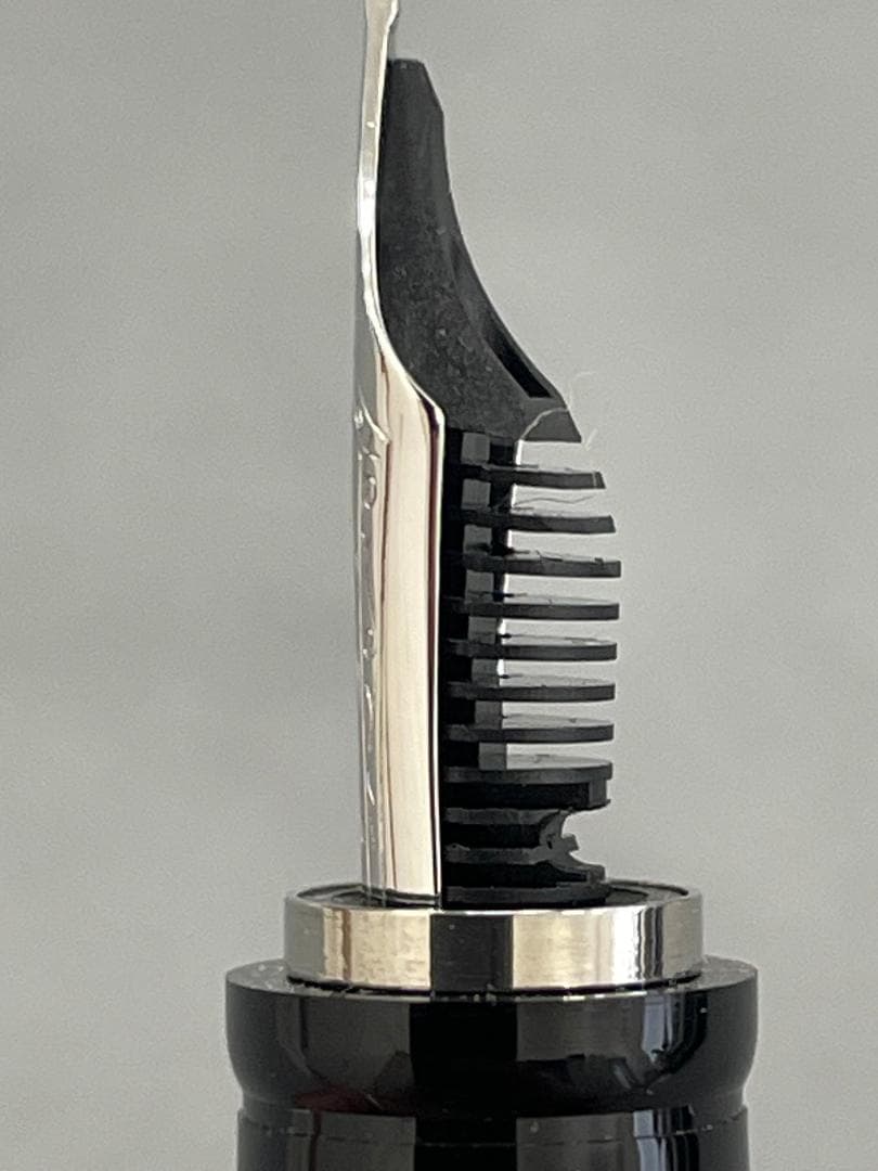 【未使用】MONTBLANC モンブラン 万年筆 ボエム ミッドサイズ EF