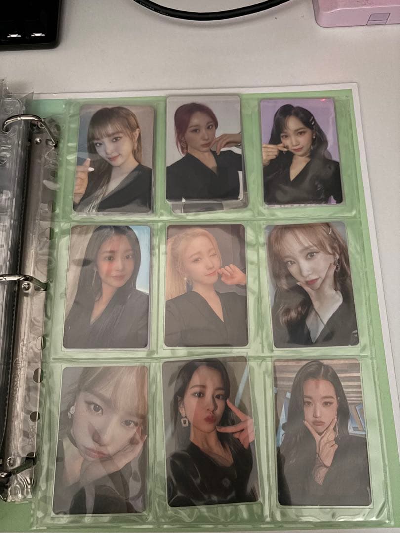 IZ*ONE フォトバインダー トレカ×217枚(バラ売り不可)