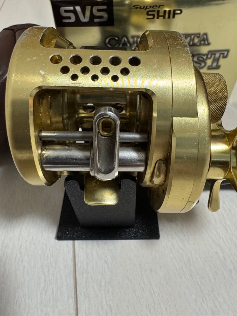 リール SHIMANO CALCUTTA CONQUEST 201