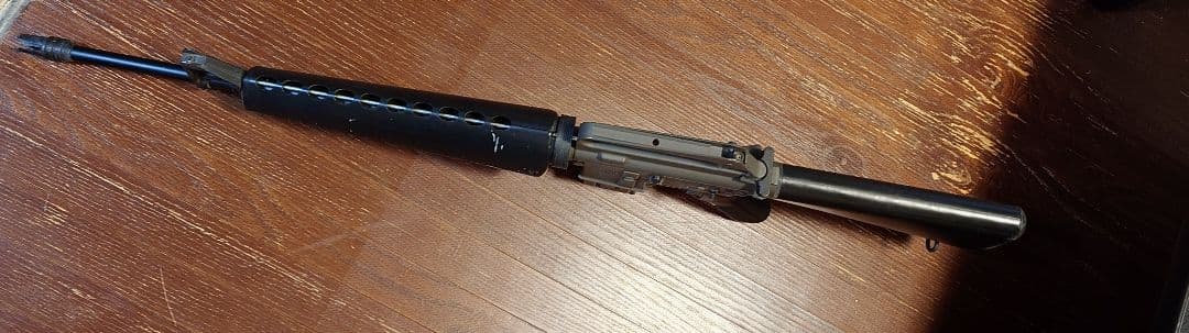 東京マルイ電動ガンM16A1 ベトナム バージョン　充電アダプター付　傷あり中古