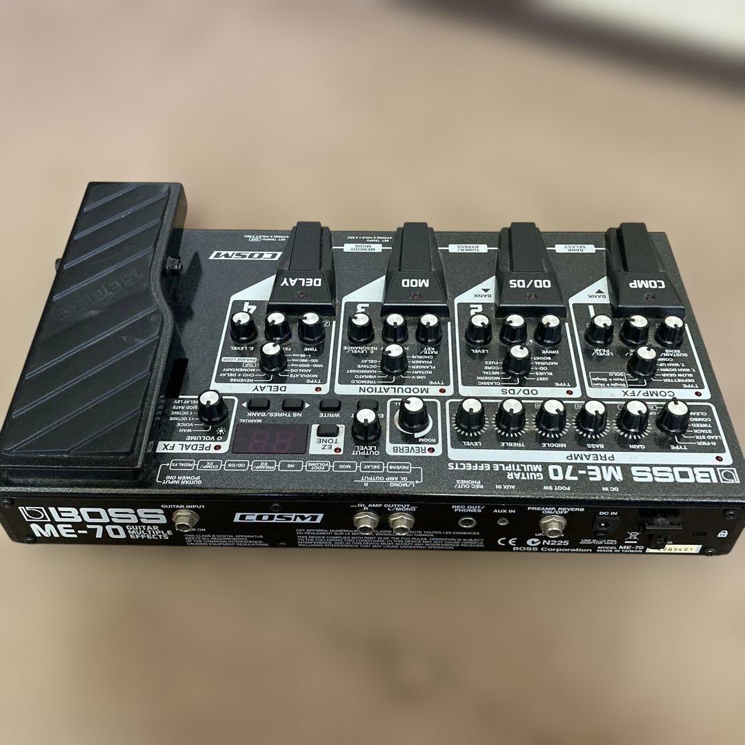 ほとんど無傷！BOSS ME-70 ギターエフェクター