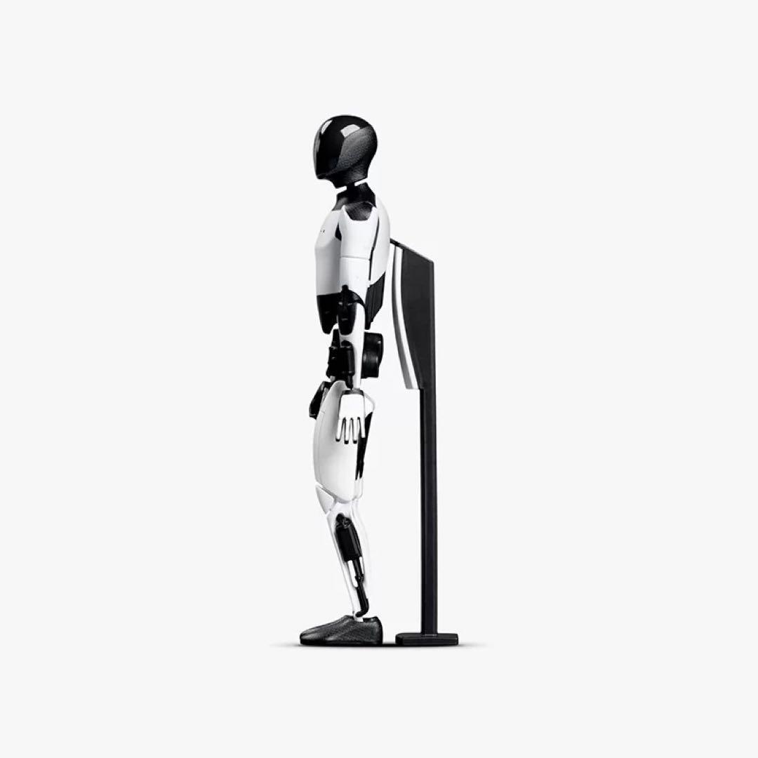 Tesla Botフィギュア 可動 人形 ディスプレイスタンド付き ロボット