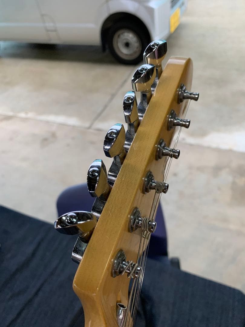 FENDER エレキギター　fender