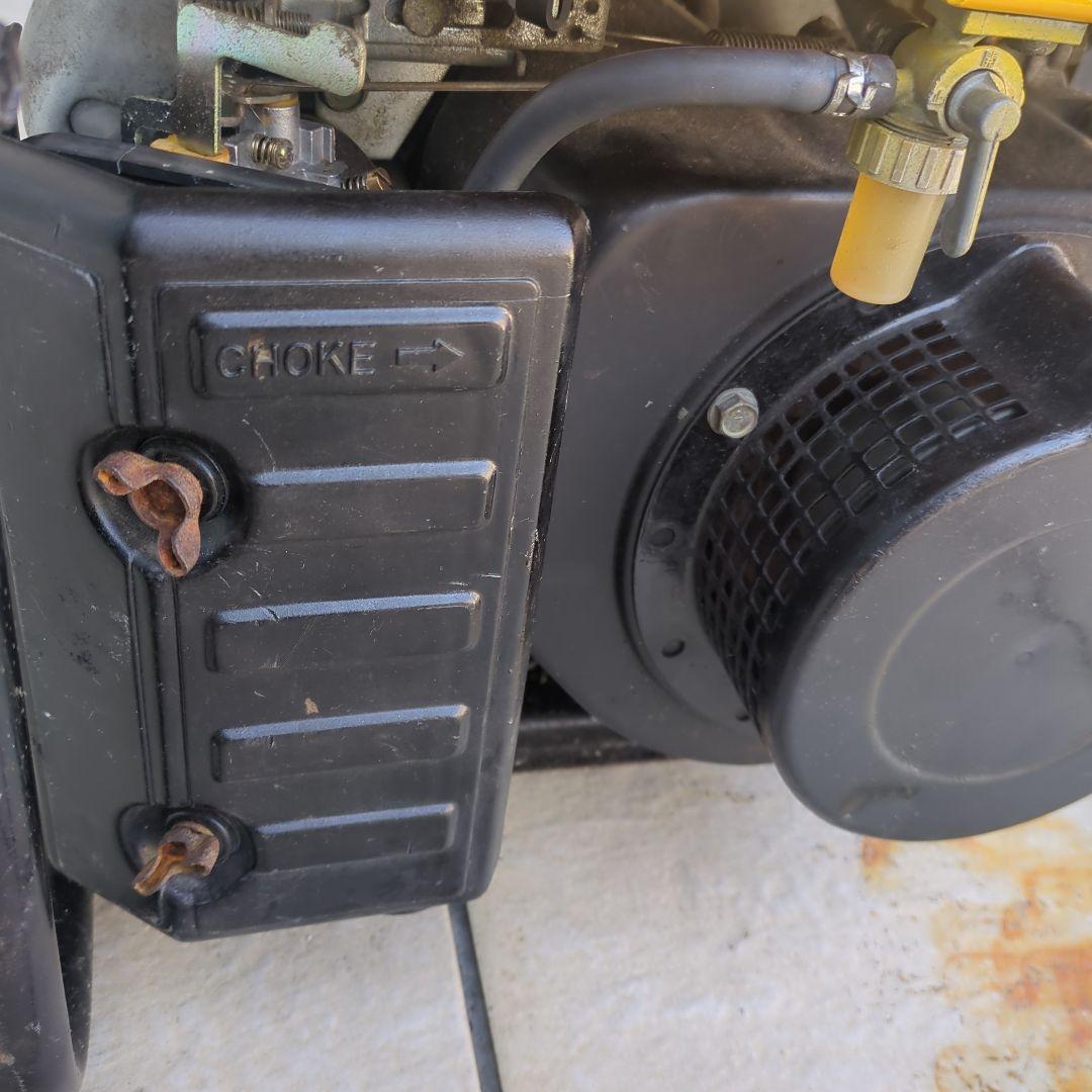 【実動】スズキ　１００V２０００W　発電機　SV2000P