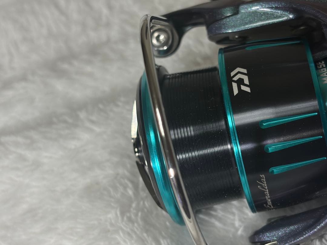 美品　ダイワ23エメラルダスRX FC LT 2500S OH済みフルベアリング