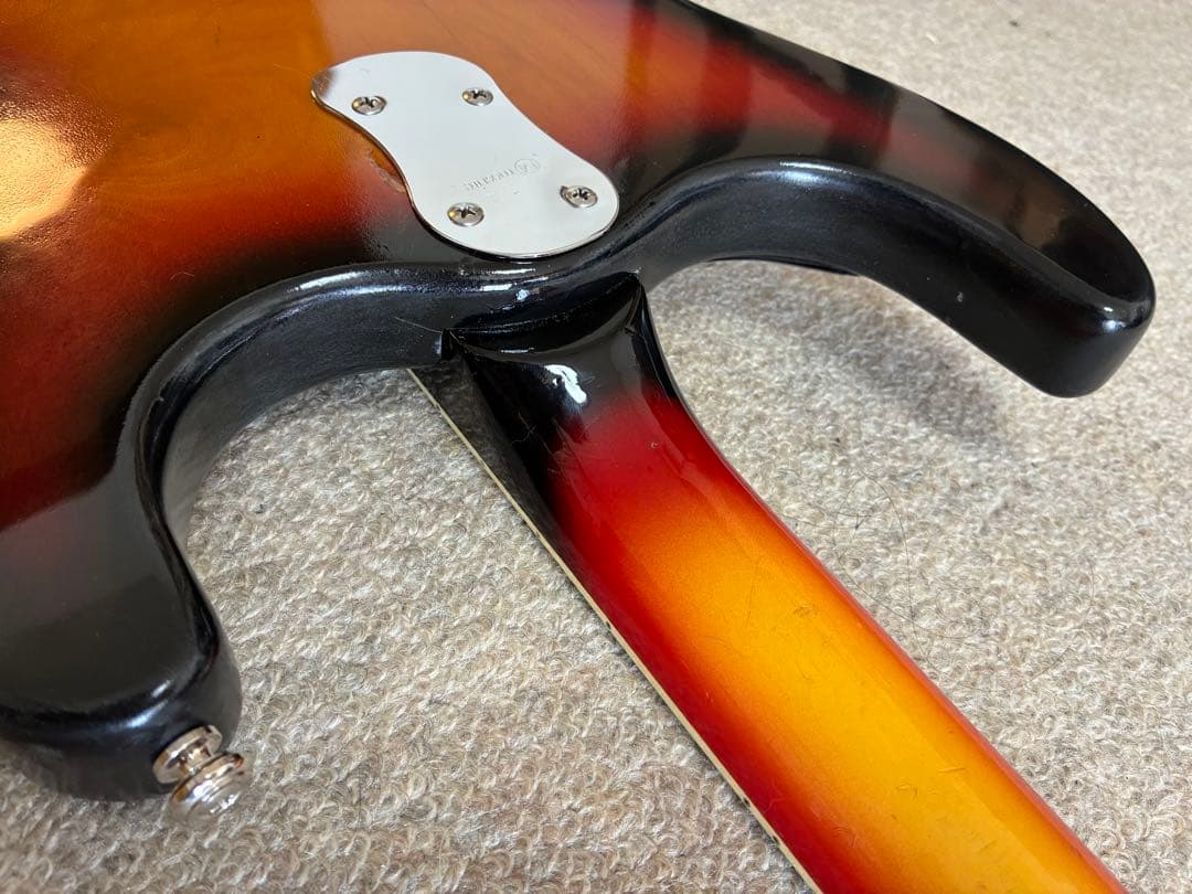 ■モズライトギター Mosrite of California 演奏動画あり！