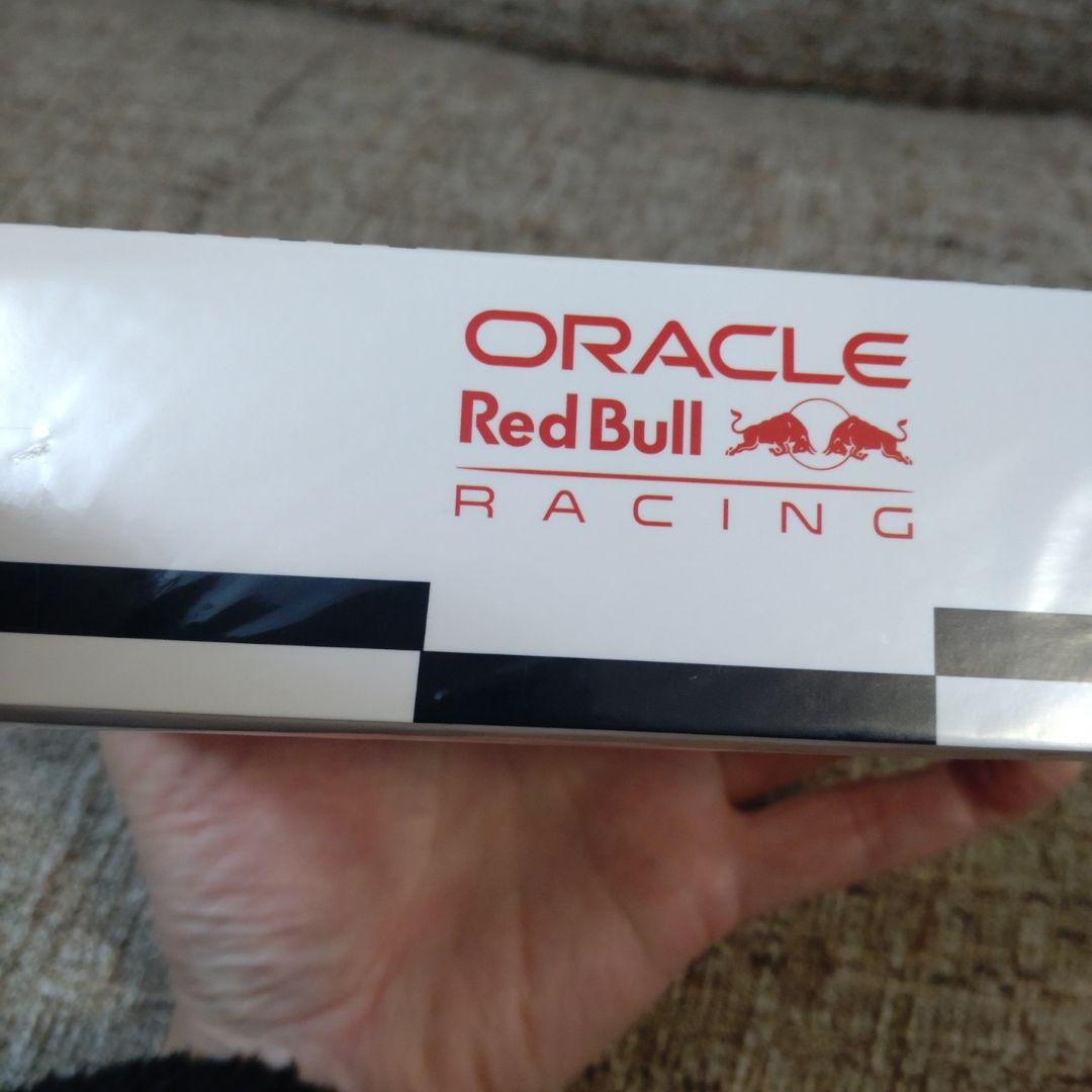 オラクル レッドブルレーシングRB21角田裕毅 日本GP 2025 ミニカー