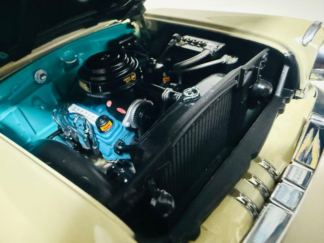 '55 Pontiacポンティアック StarChiefスターチーフ 1/18
