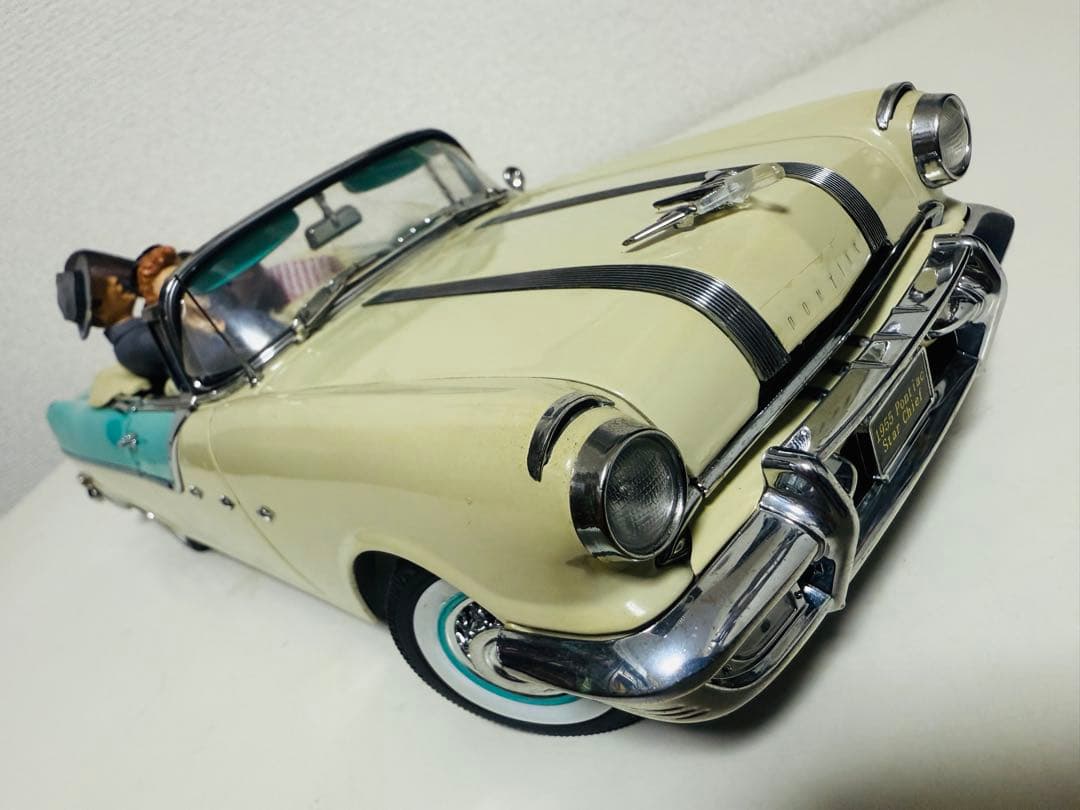 '55 Pontiacポンティアック StarChiefスターチーフ 1/18