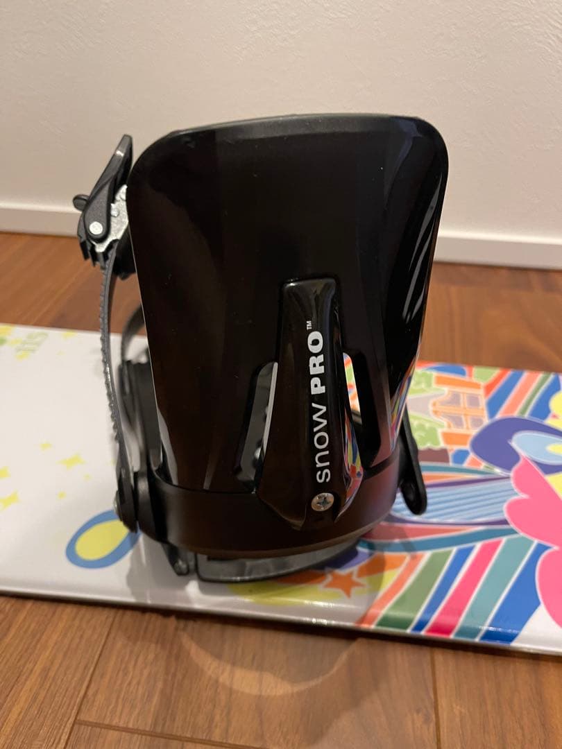 子供用　スノーボード板　115㎝　LISKY ビンディングセット