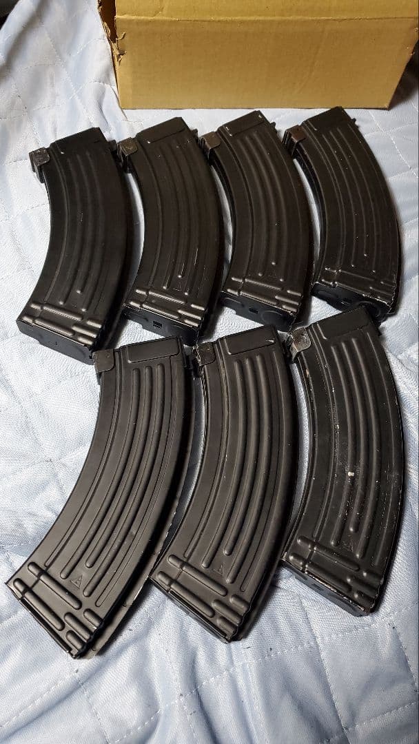 東京マルイ　AKS47　スタンダード電動ガン　予備マガジン付き