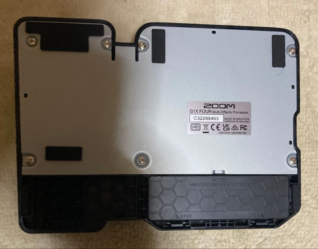 zoom G1X FOUR 中古 美品