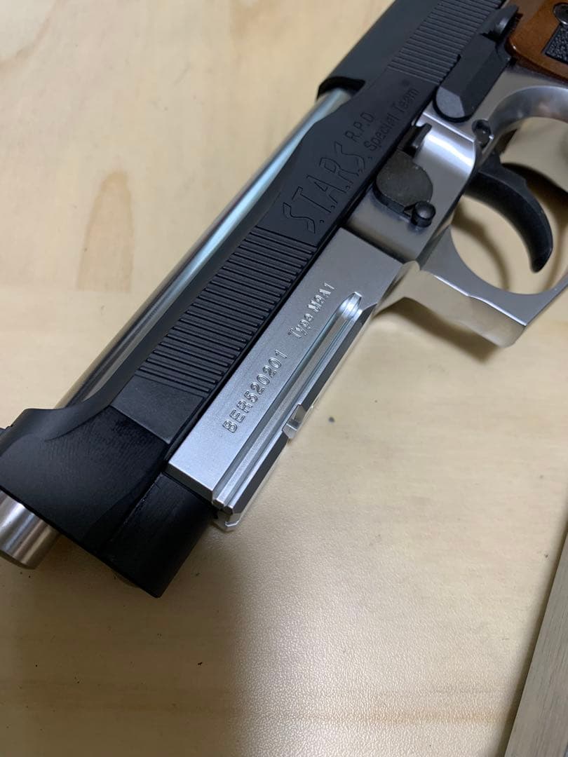 美品　東京マルイサムライエッジ　M9A1ガスブローバック 本体とマガジンのみ