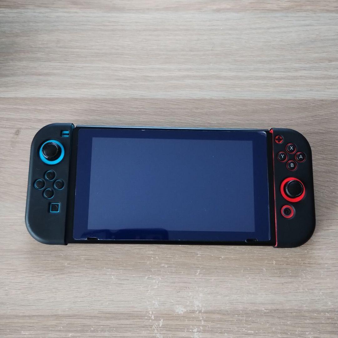 Nintendo Switch 本体　セミハードケース付