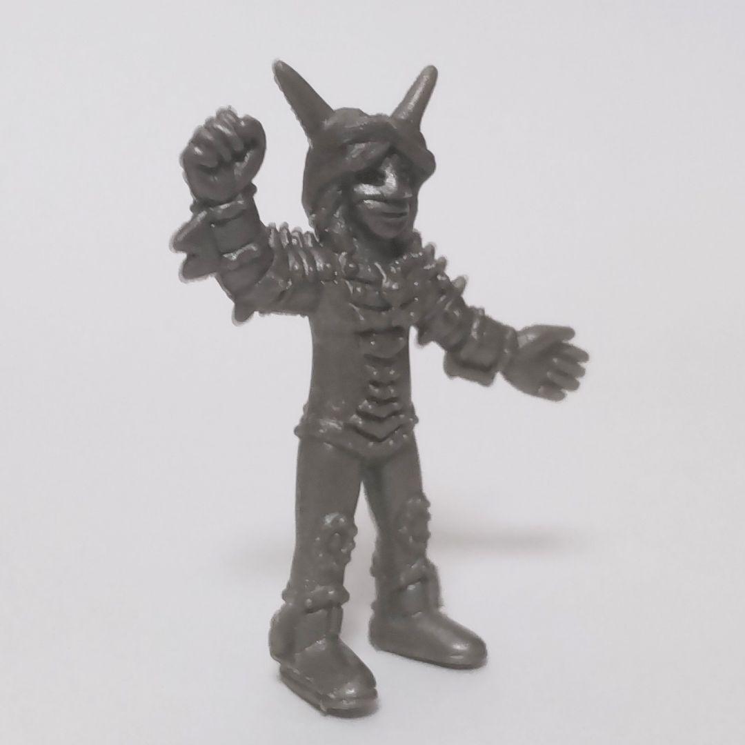 ★コレ333　ウルトラマン怪獣消しゴム　ババルウ星人　メタリック　ゴールド
