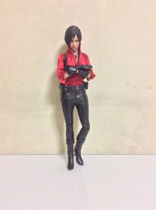 hottoys biohazard 1／6 フィギュア　エイダ　ミリタリー　銃