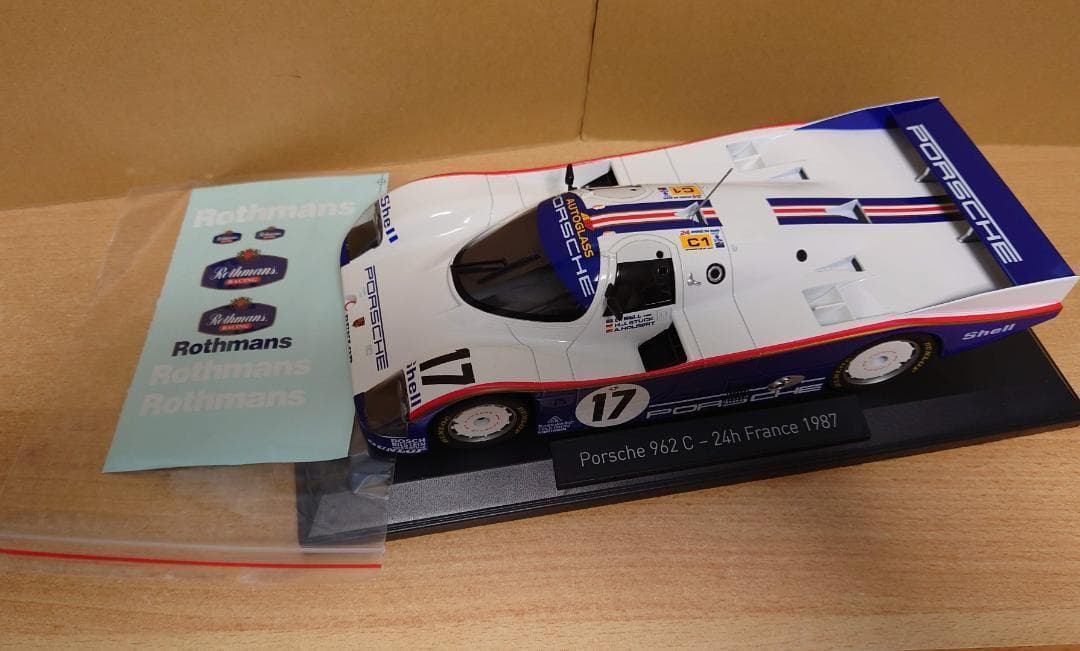 1/18 ポルシェ962C ロスマンズ ルマン1987優勝車 ROTHMANS