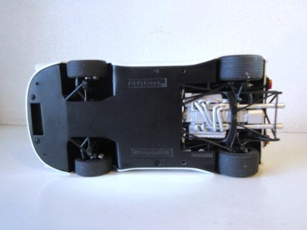 特価 AUTOart (1/18) ポルシェ 908/02 Holtville