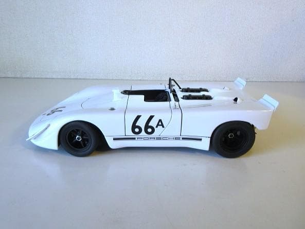 特価 AUTOart (1/18) ポルシェ 908/02 Holtville