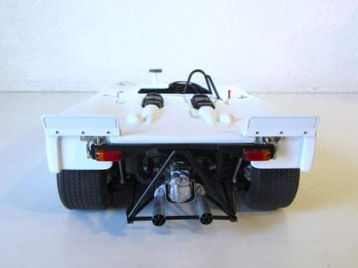 特価 AUTOart (1/18) ポルシェ 908/02 Holtville