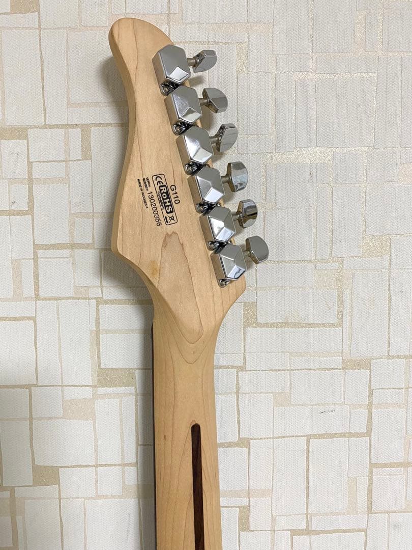 Cort エレキギター レッド Ｇ110