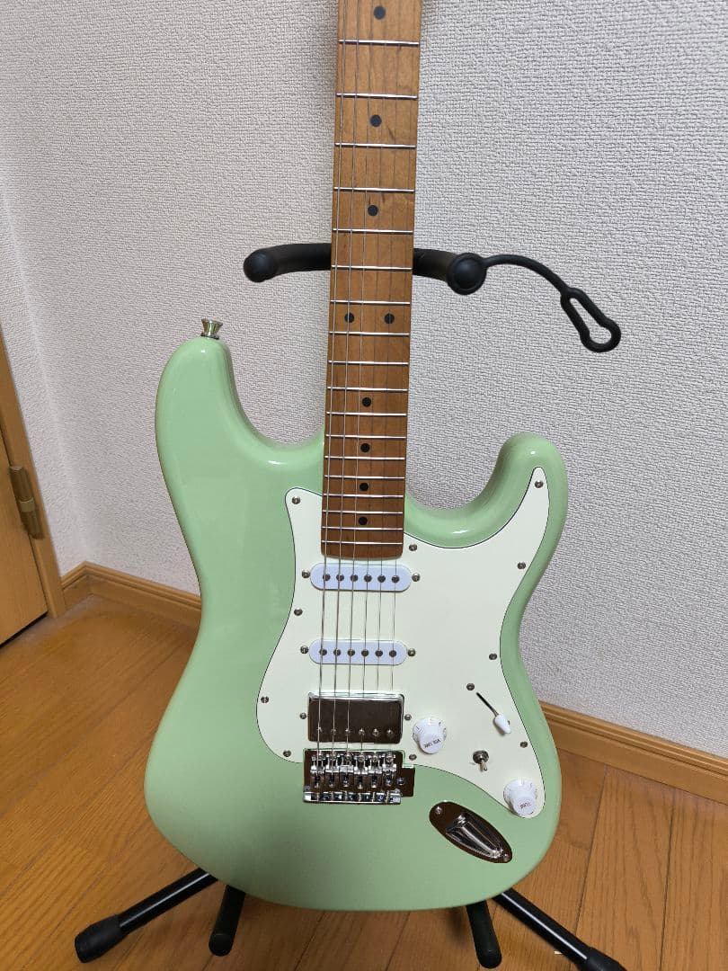 [美品]Eris. Nestia エレキギター　抹茶