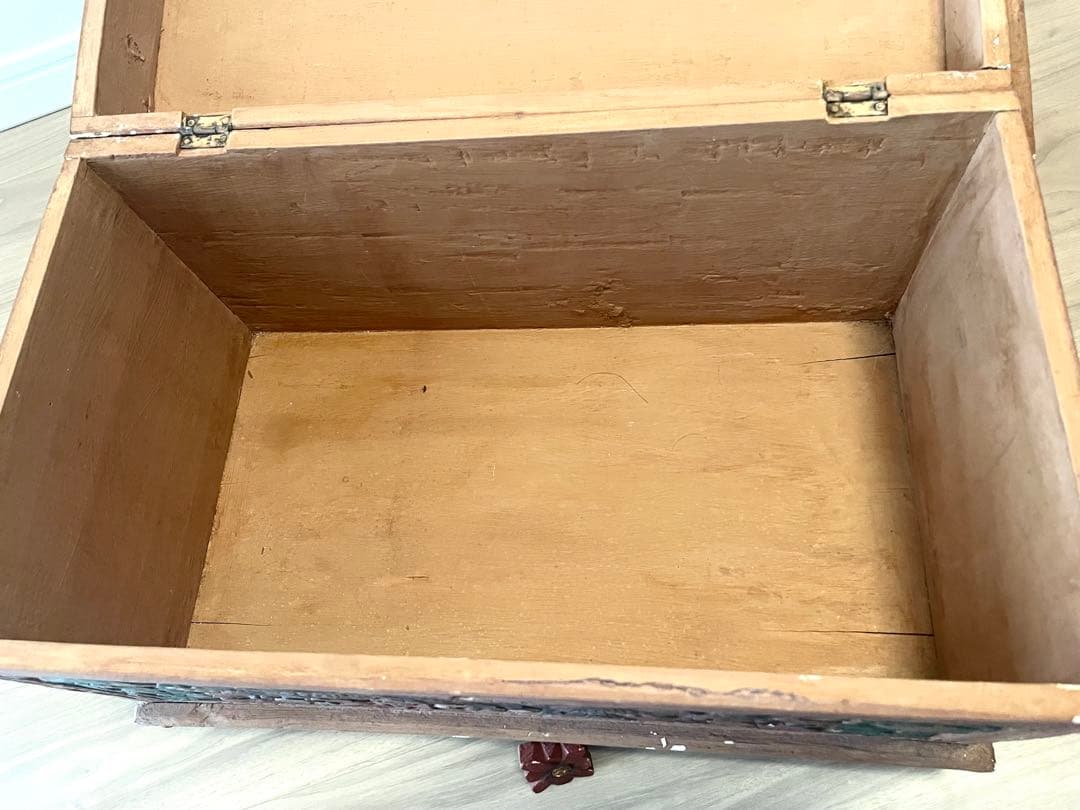 木製彫刻収納ボックス　木箱