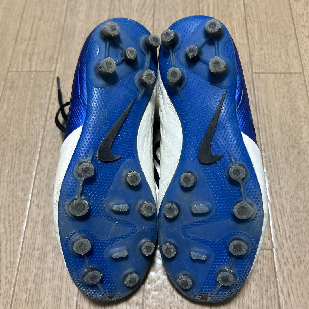NIKEティエンポレジェンド8