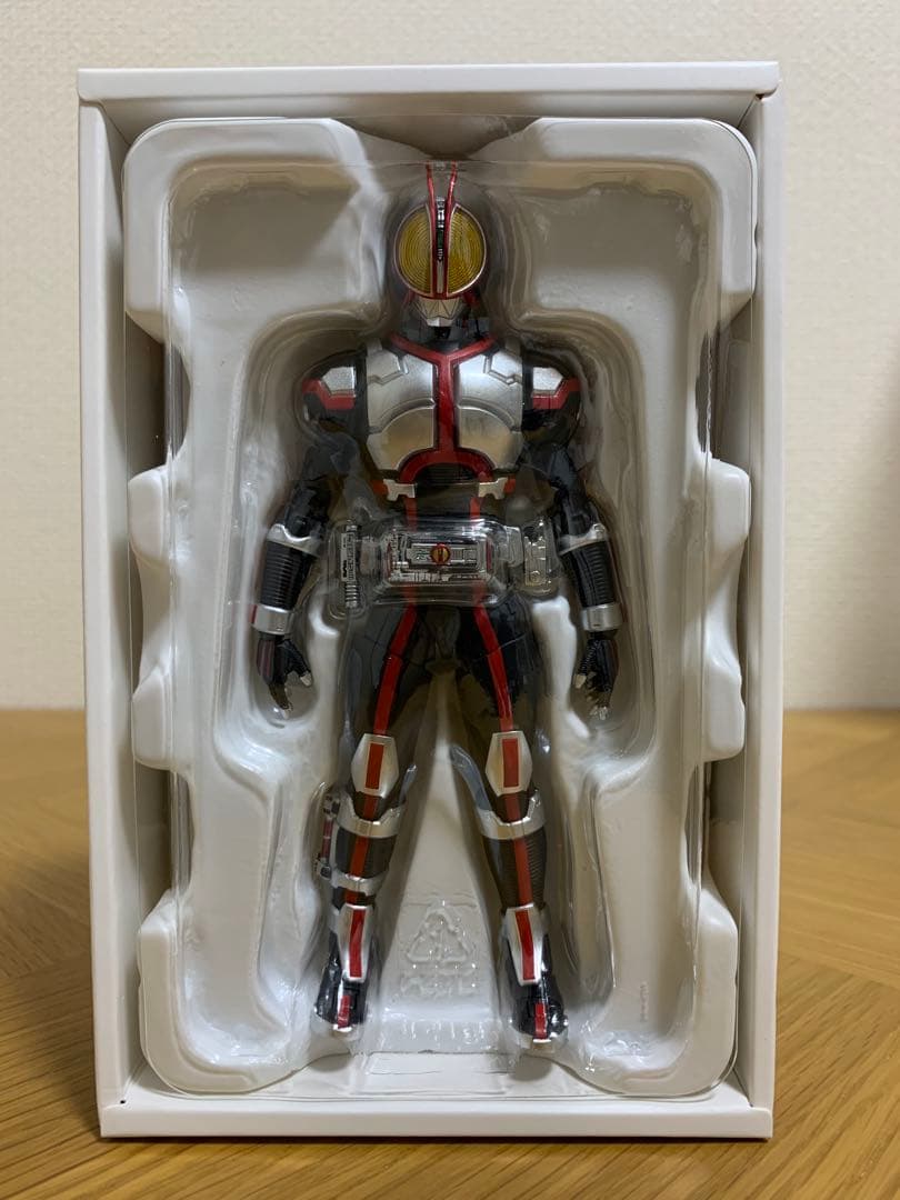 S.H.Figuarts（真骨彫製法） 仮面ライダーファイズ 仮面ライダー555