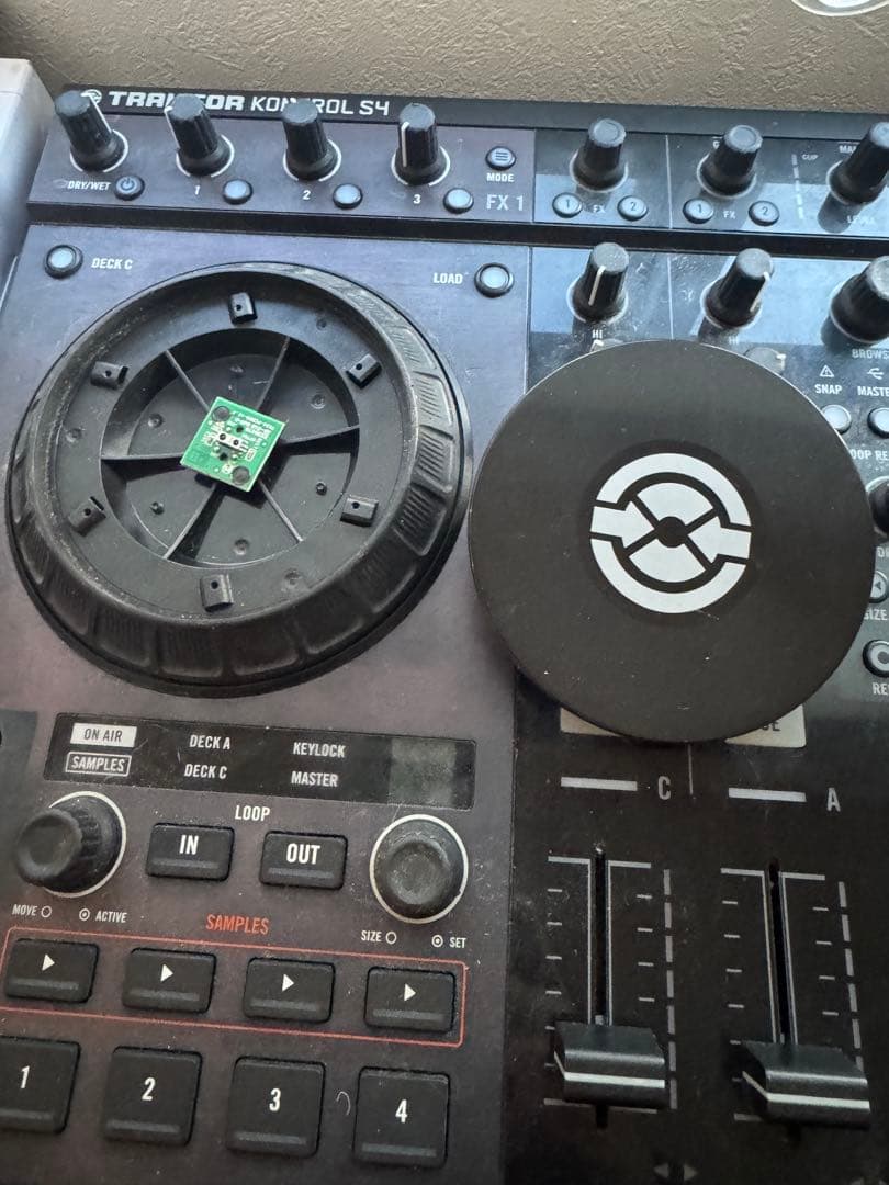 DJ機材 NI TRAKTOR kontrol S4