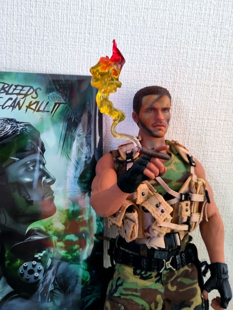 HOTToys.映画[プレデター:(ダッチ少佐)1/6]土日限定価格!!