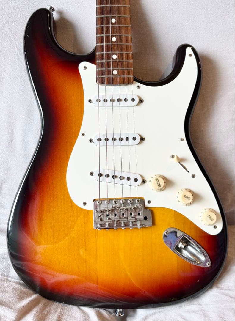 【美品】fender Japanストラトキャスター custom shop PU