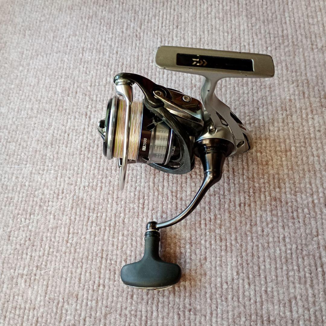 美品　ダイワ LT 2500　CALDIA リール