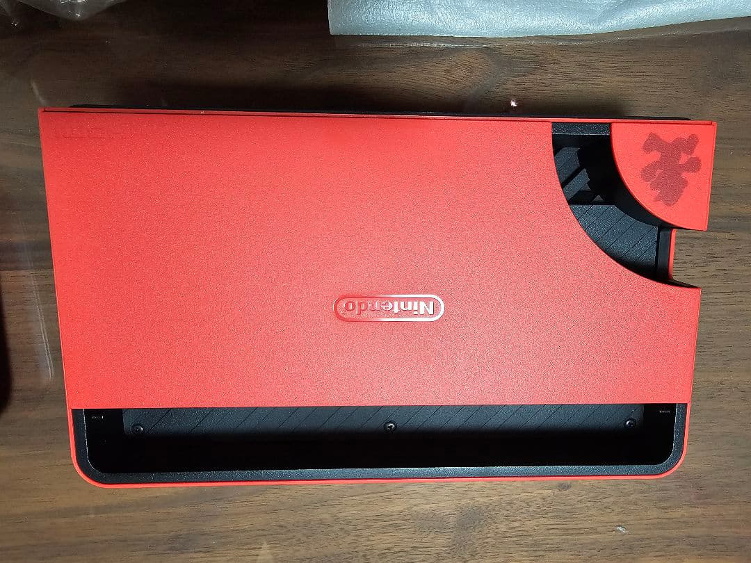 Nintendo Switch 赤　マリオレッド