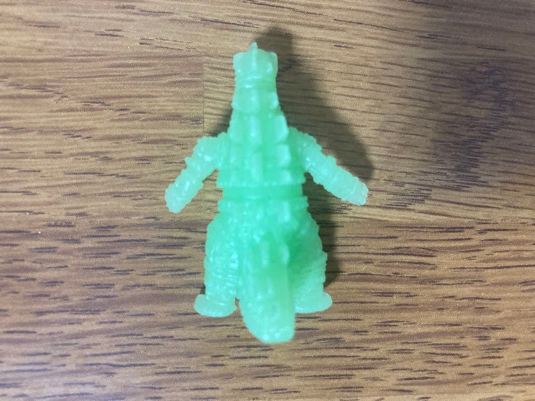 ゴジラ　メカゴジラ　怪獣　消しゴム　暗闇で光る　クリアグリーン