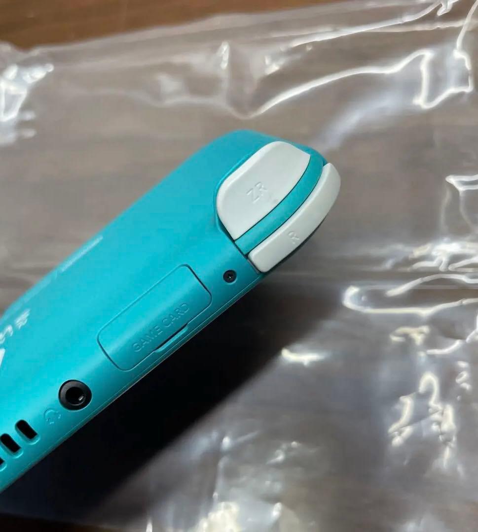極美品　Nintendo Switchライト　ターコイズブルー