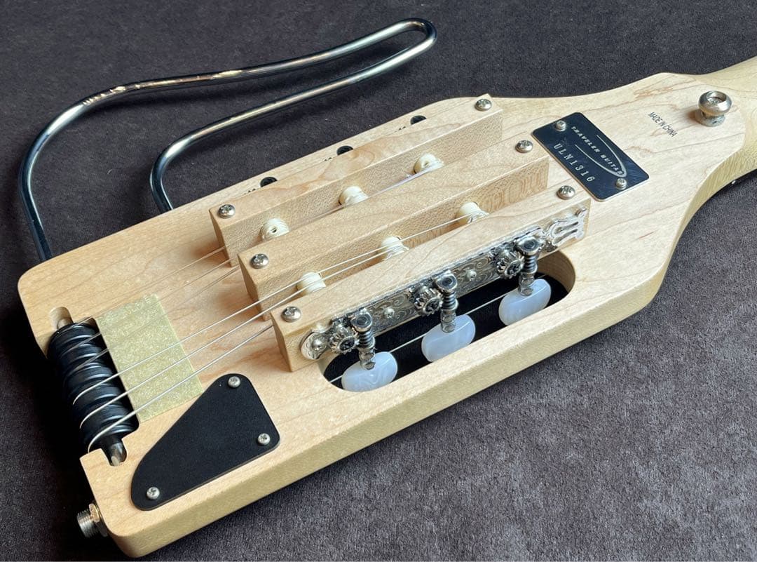 Traveler Guitar Ultra-Light Nylon 中古