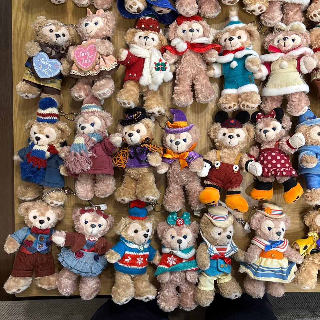 ダッフィーシェリーメイぬいぐるみバッチ52点セット