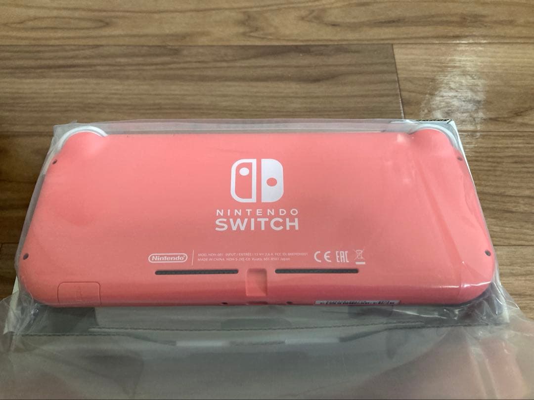 【新品未使用】Switchライト 本体 コーラル