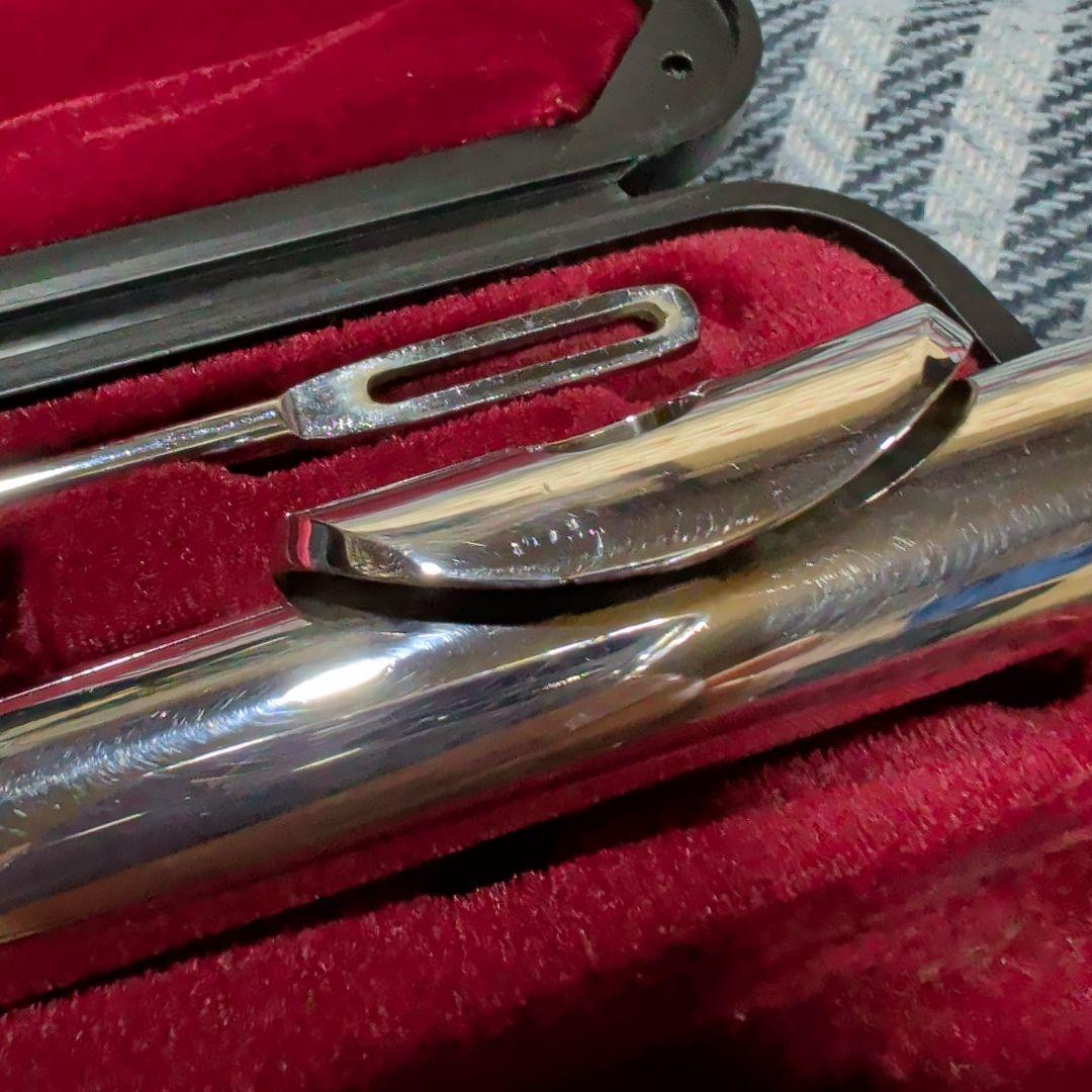 フルート　調整済　ヤマハ　YFL211S（Eメカ.銀メッキ仕様）