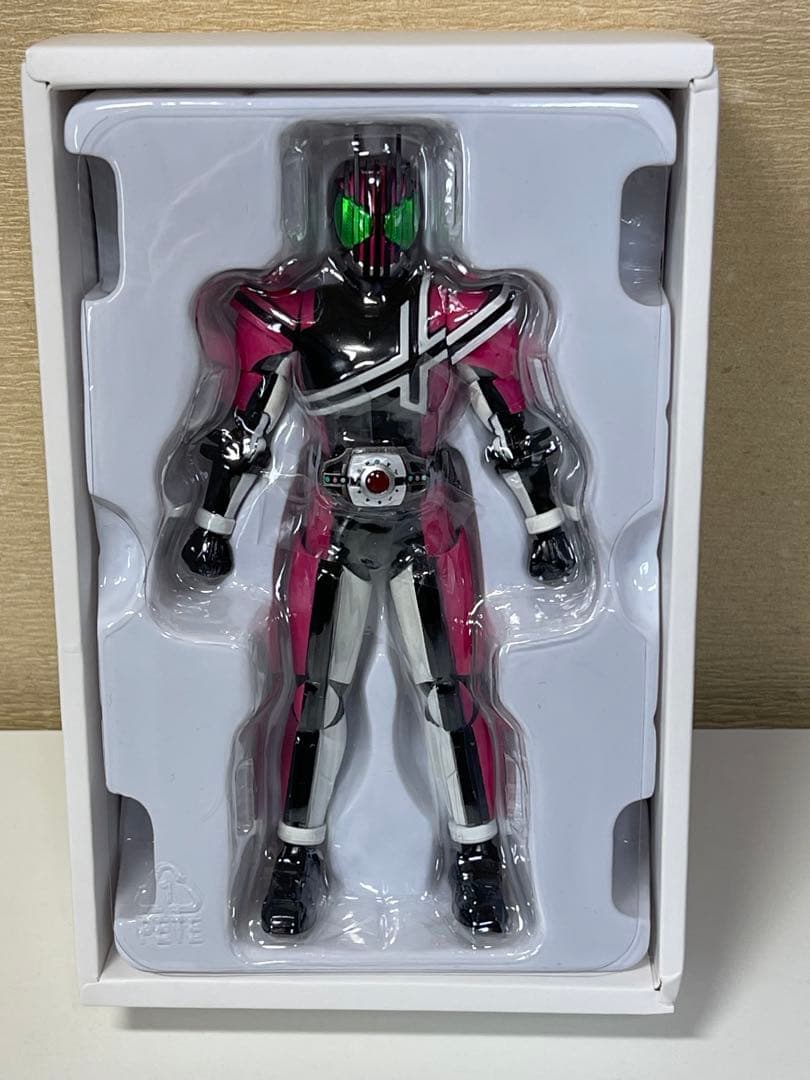 確認の為開封　SHFiguarts 真骨彫　仮面ライダー　ディケイド