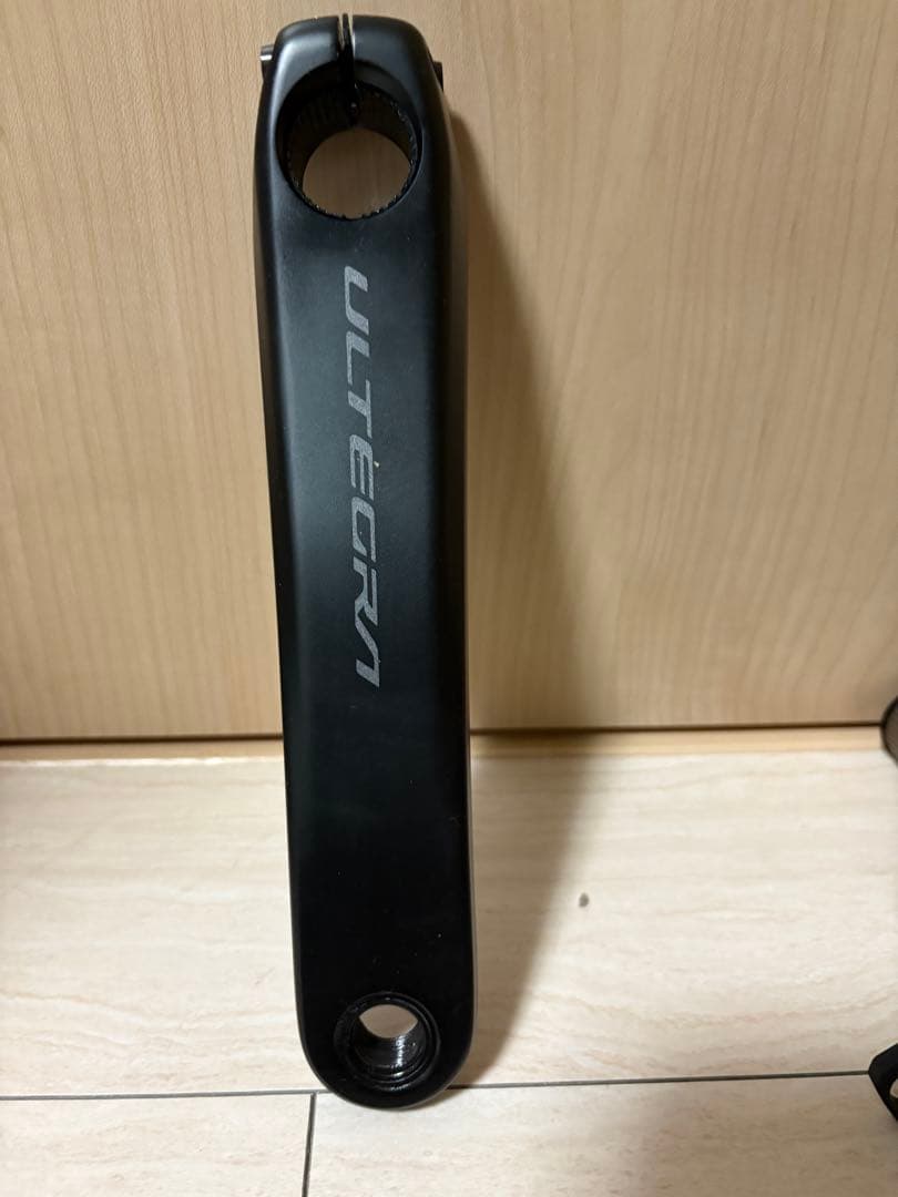 FC-R8100 クランクアームのみ 172.5mm