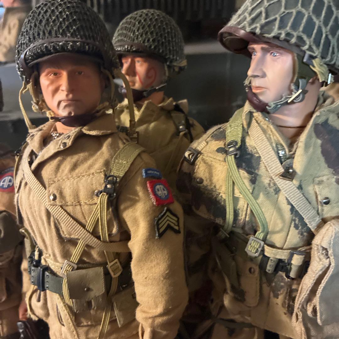 ドラゴンモデルズ1/6米陸軍第82空挺師団トム先遣部隊員&デァニー軍曹2体セット