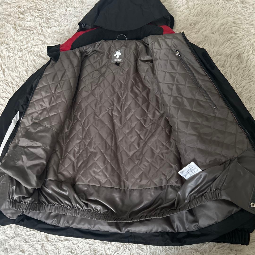 美品　デサント DESCENTE スキーウェア 上下セット　ダウン　黒　L