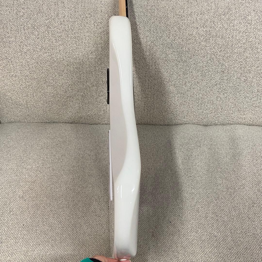 美品⭐️SELDER セルダー　エレキギター　ホワイト