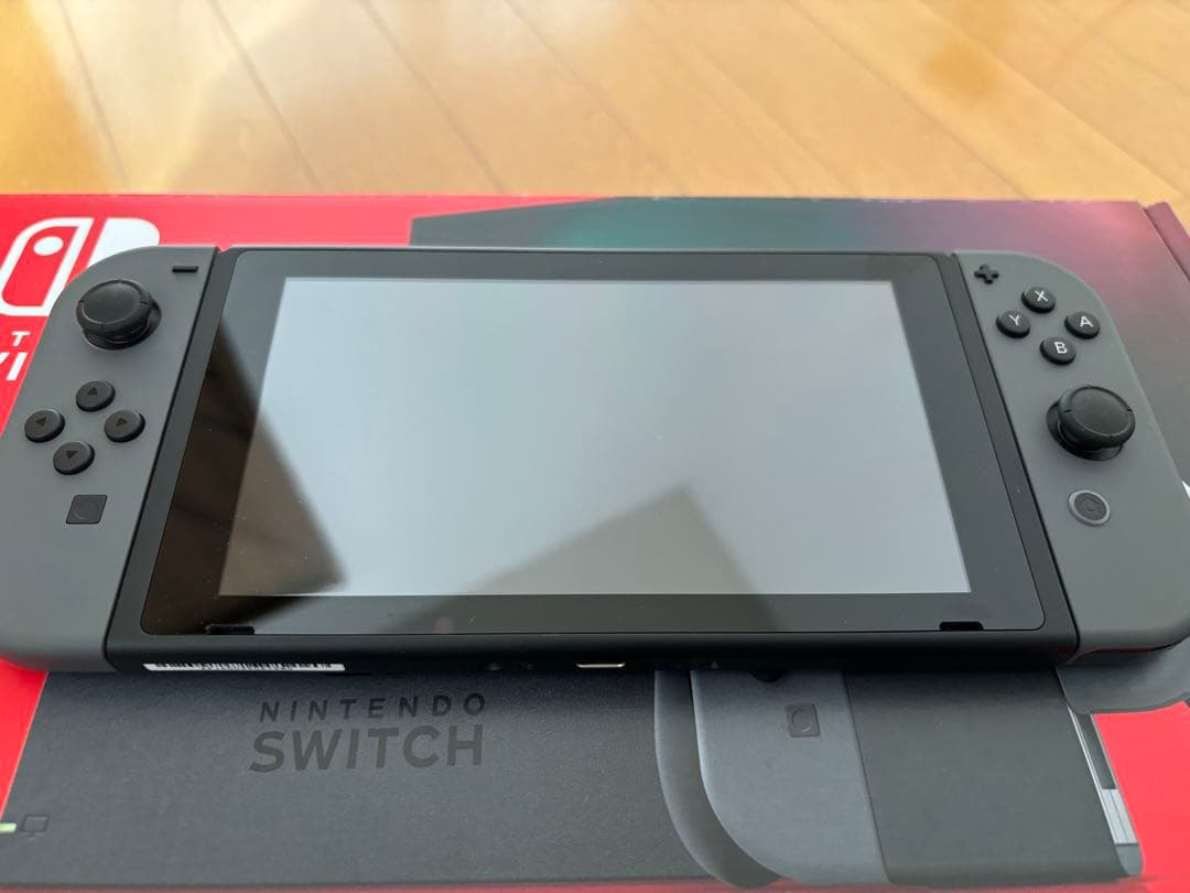 美品Nintendo Switch 本体 グレー Joy-Con付き
